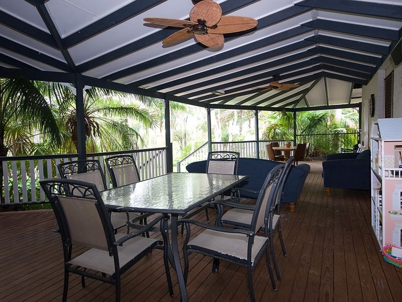 15 Castle Hill Drive South, Gaven QLD 4211