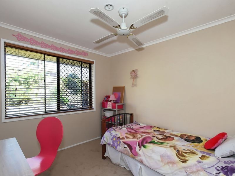 1 Kilmarnock Close, Highland Park QLD 4211