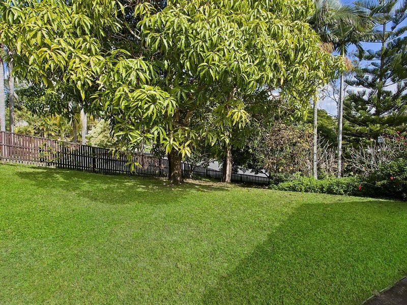 2 Aird Court, Highland Park QLD 4211