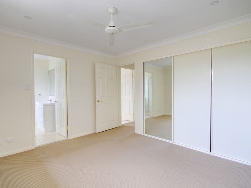 1/30 Debbie Way, Nerang QLD 4211