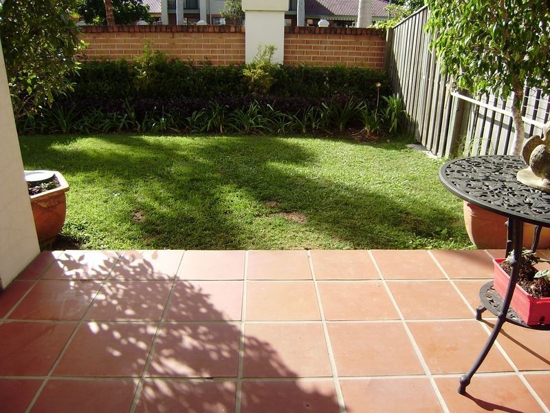 42a/64 Gilston Road, Nerang QLD 4211