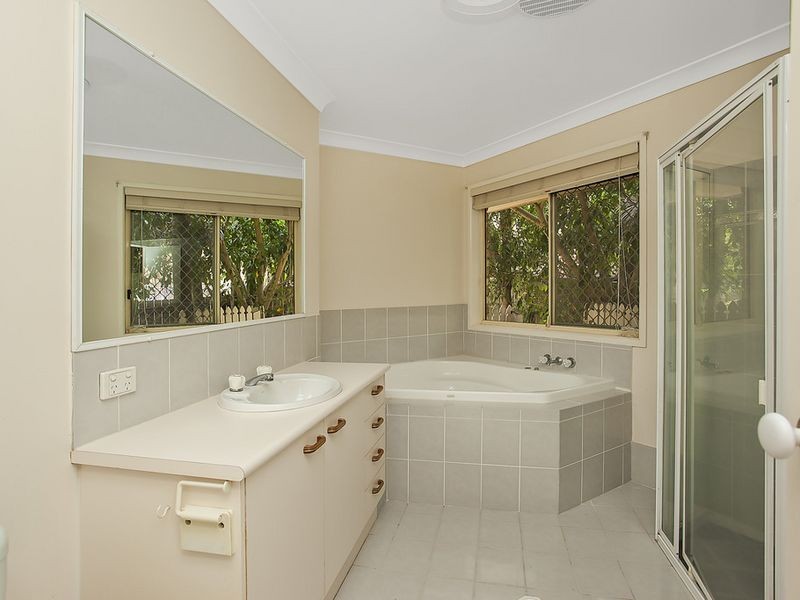 111 Hickey Way, Carrara QLD 4211