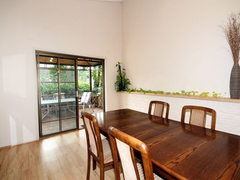 11 Bards Court, Nerang QLD 4211