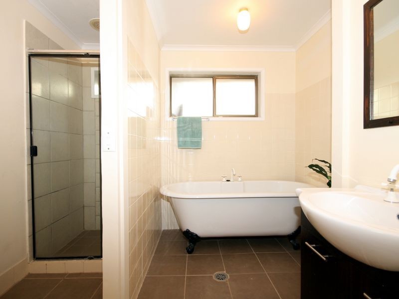 11 Bards Court, Nerang QLD 4211