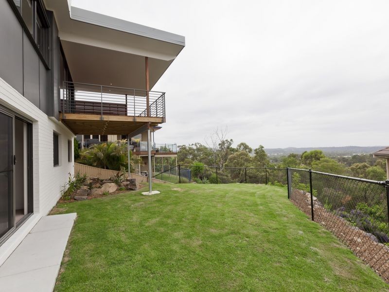 39 Tara Vista Boulevard, Highland Park QLD 4211