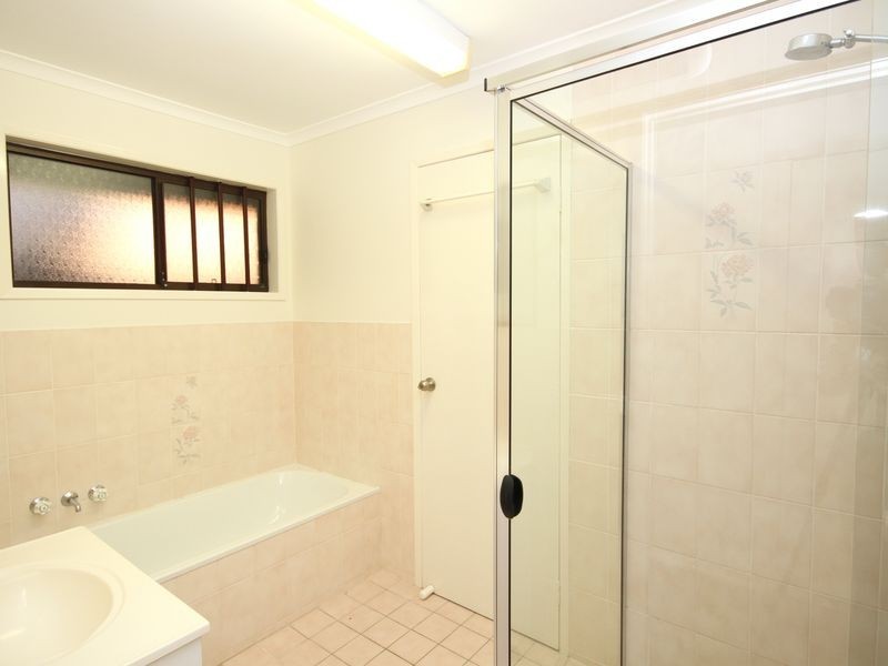 60 Alexander Drive, Highland Park QLD 4211