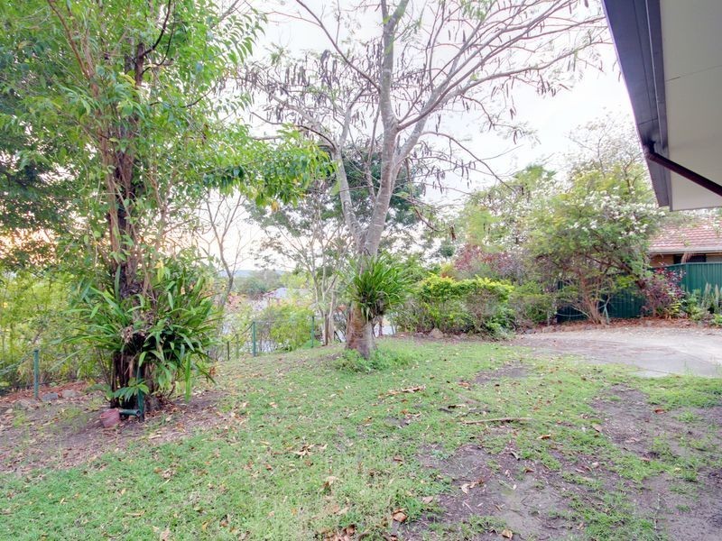 60 Alexander Drive, Highland Park QLD 4211