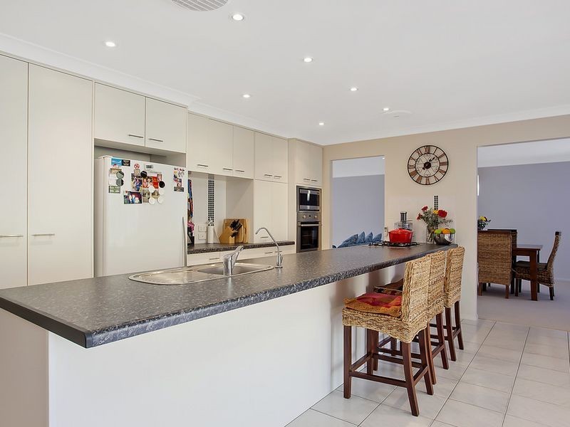 3 Redstone Court, Carrara QLD 4211