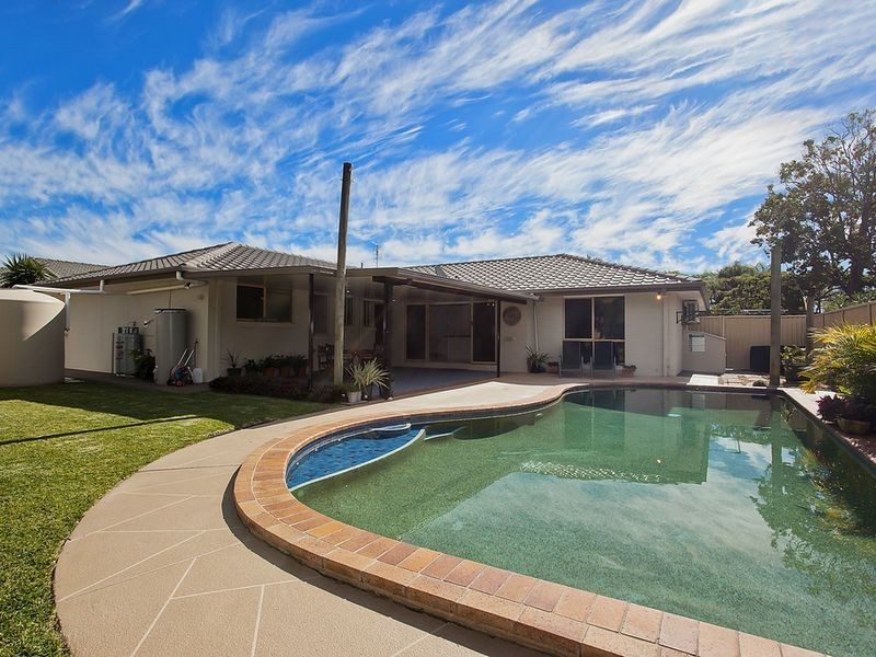 3 Redstone Court, Carrara QLD 4211