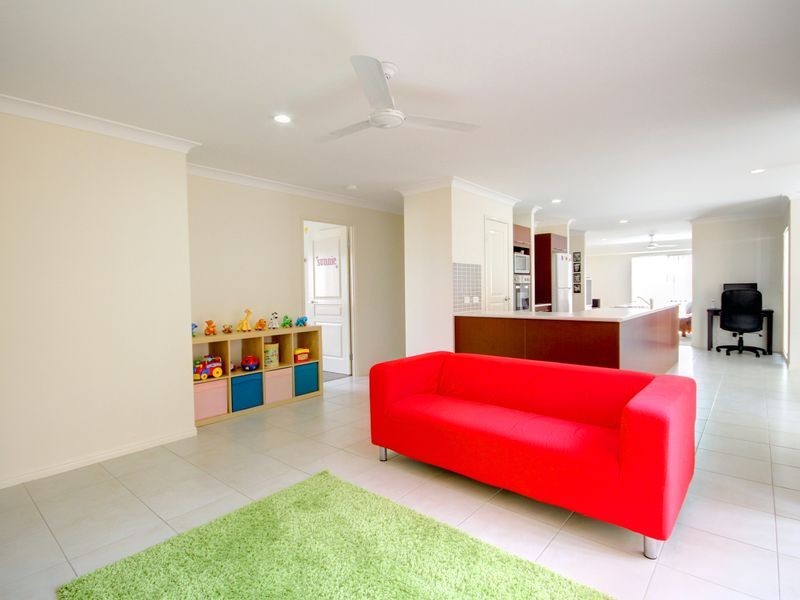 12 Jackaroo Crescent, Gilston QLD 4211