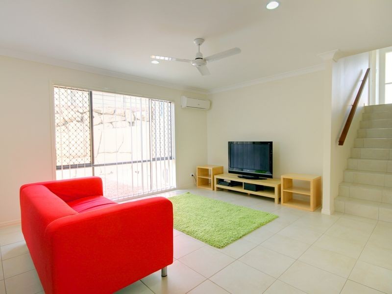 12 Jackaroo Crescent, Gilston QLD 4211