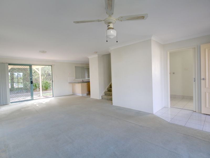 40 Clear River Boulevard, Ashmore QLD 4214