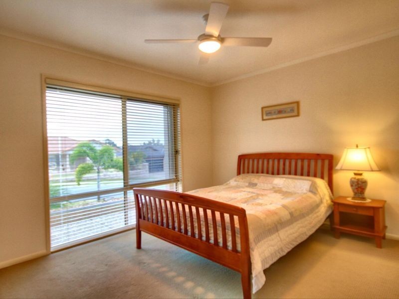 8 Abbey Rose Way, Nerang QLD 4211