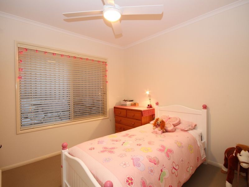 8 Abbey Rose Way, Nerang QLD 4211