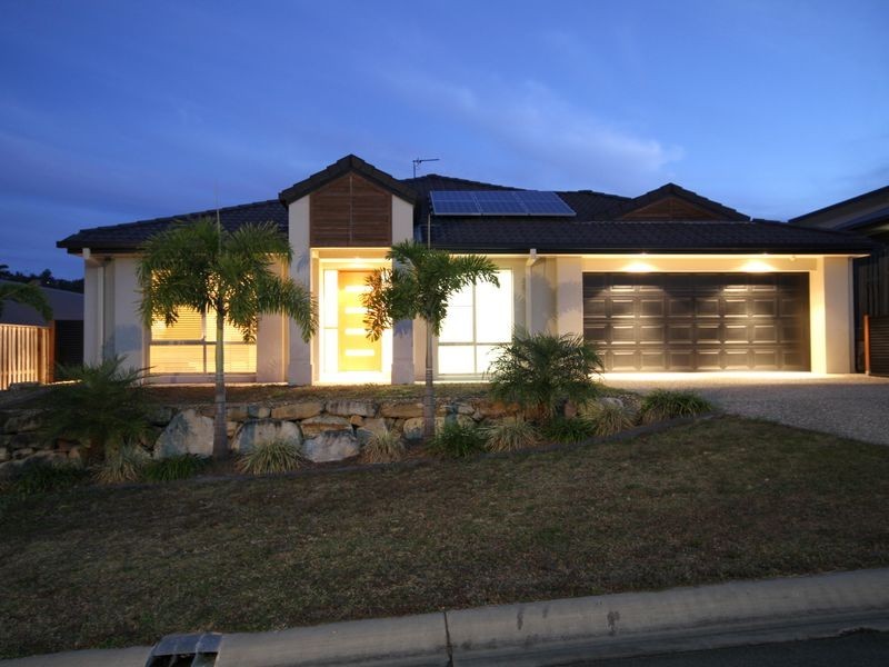 8 Abbey Rose Way, Nerang QLD 4211