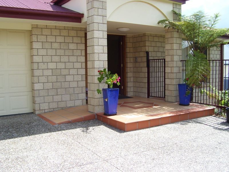 13 Marriott Way, Highland Park QLD 4211