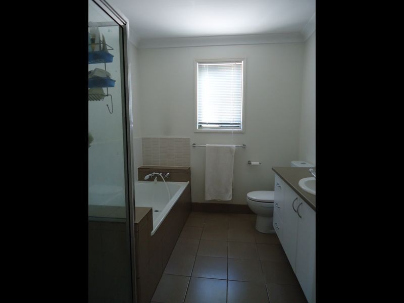 3 Drewe Court, Carrara QLD 4211