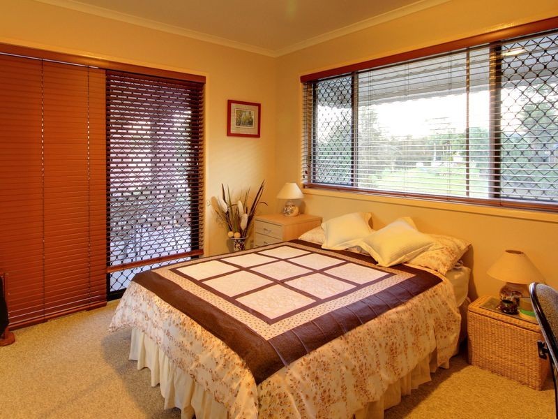 11 Riverlea Waters Drive, Nerang QLD 4211