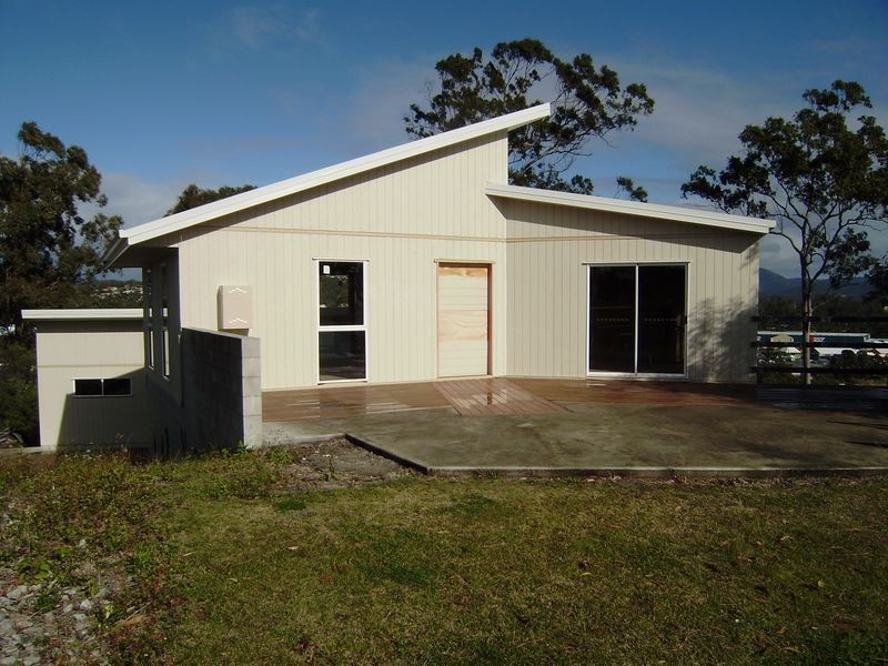 6 Mullingar Place, Carrara QLD 4211
