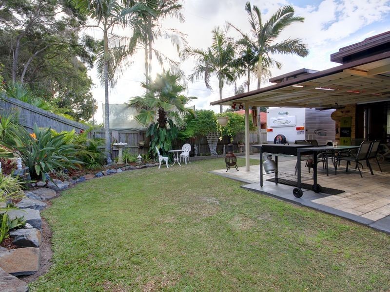 84 Alexander Drive, Highland Park QLD 4211