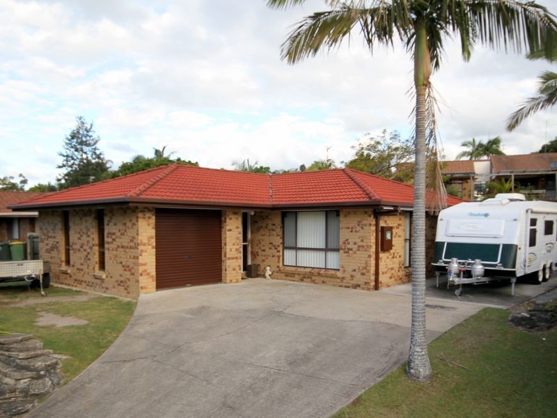 84 Alexander Drive, Highland Park QLD 4211