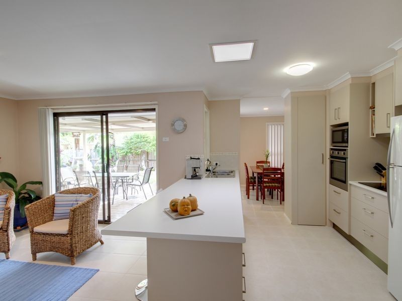 84 Alexander Drive, Highland Park QLD 4211