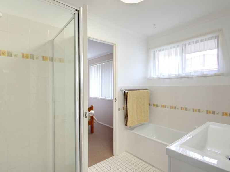 84 Alexander Drive, Highland Park QLD 4211