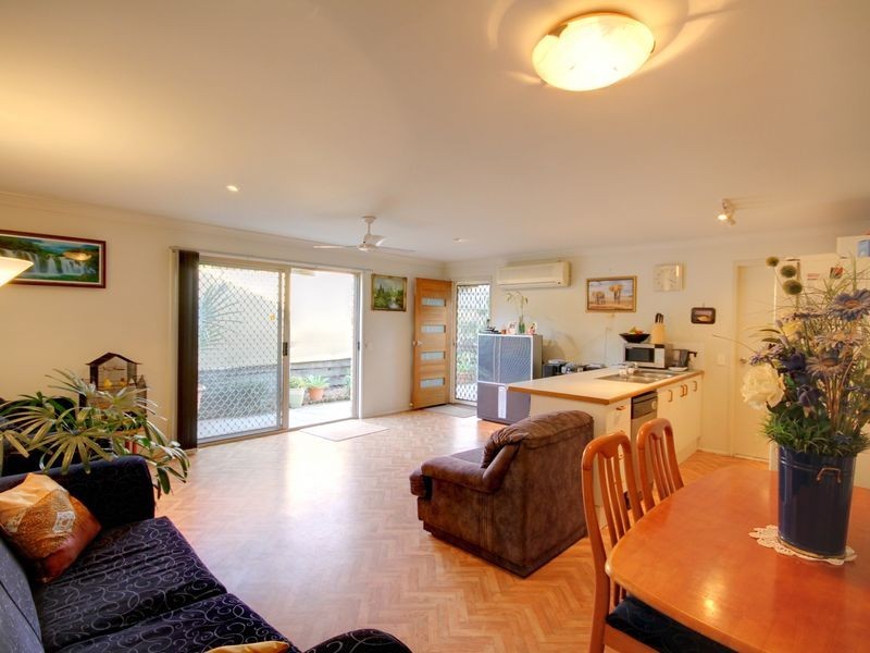 1/15 Mackellar Drive, Nerang QLD 4211