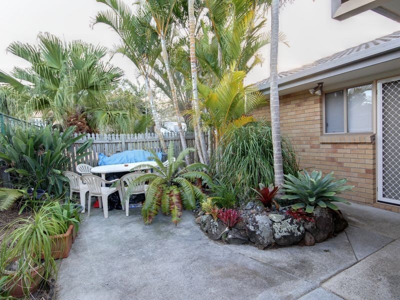 1/15 Mackellar Drive, Nerang QLD 4211