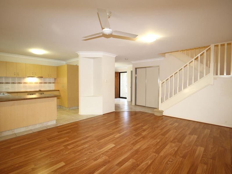 9/20 Marybeth Crescent, Molendinar QLD 4214