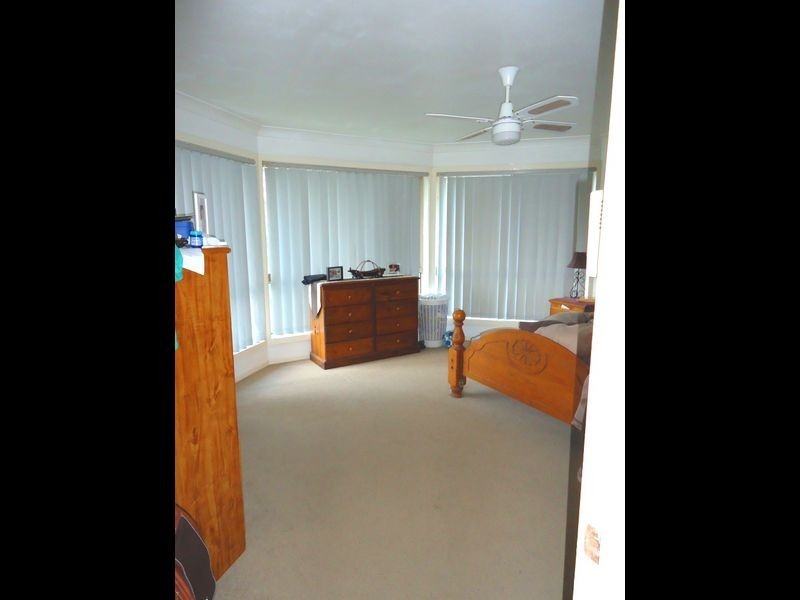 11 Marble Drive, Carrara QLD 4211