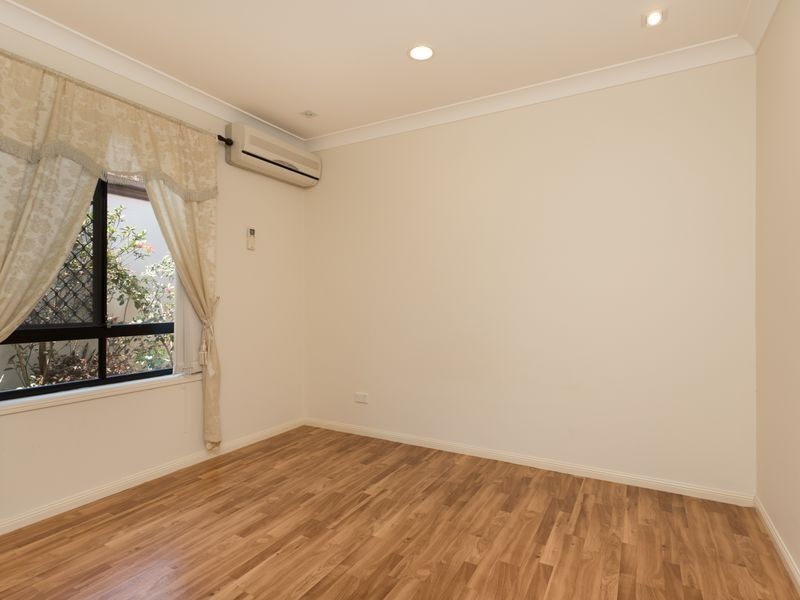 211/64 Gilston Road, Nerang QLD 4211