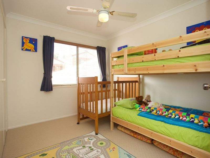 11/1A Mcleod Street, Highland Park QLD 4211