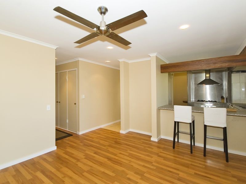 26 Summit Crescent, Carrara QLD 4211