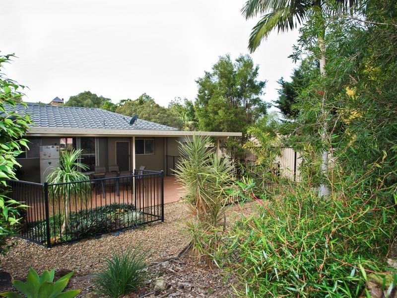 68 Renfrew Drive, Highland Park QLD 4211