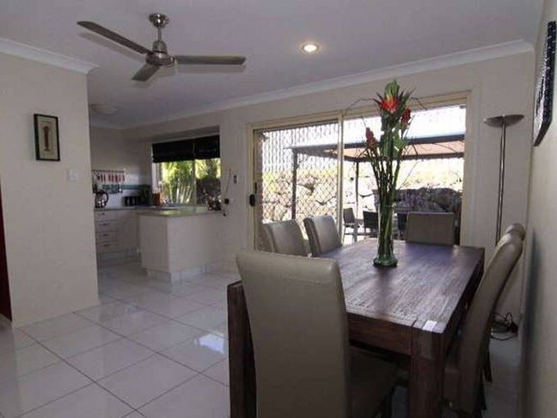 6 Coolawin Place, Nerang QLD 4211