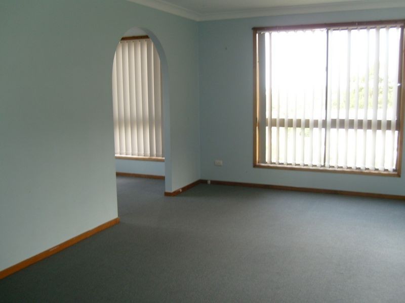 24 Explorers Way, Highland Park QLD 4211