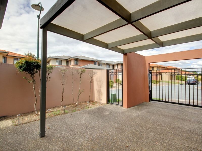 25/1 Secondary Street, Upper Coomera QLD 4209