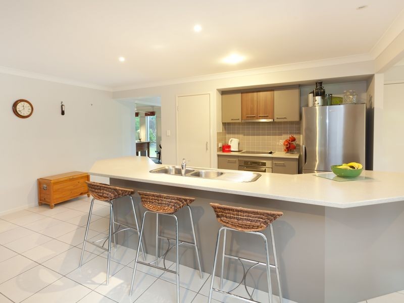 8 Kelsey Circuit, Nerang QLD 4211
