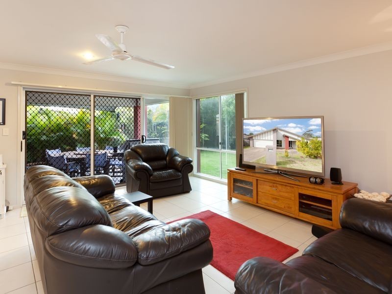 8 Kelsey Circuit, Nerang QLD 4211
