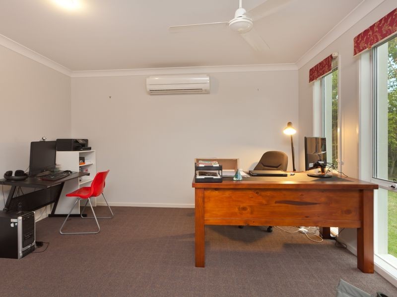 8 Kelsey Circuit, Nerang QLD 4211