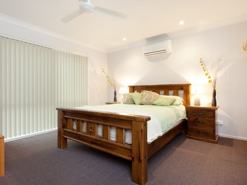 8 Kelsey Circuit, Nerang QLD 4211