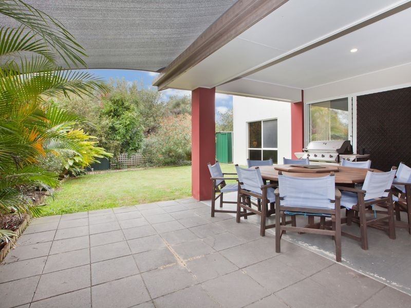 8 Kelsey Circuit, Nerang QLD 4211