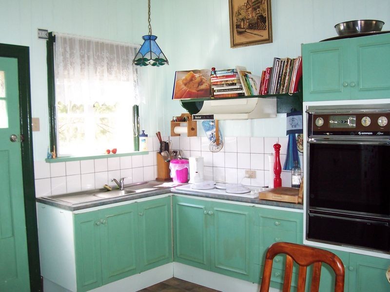 24 Parkway Drive, Advancetown QLD 4211