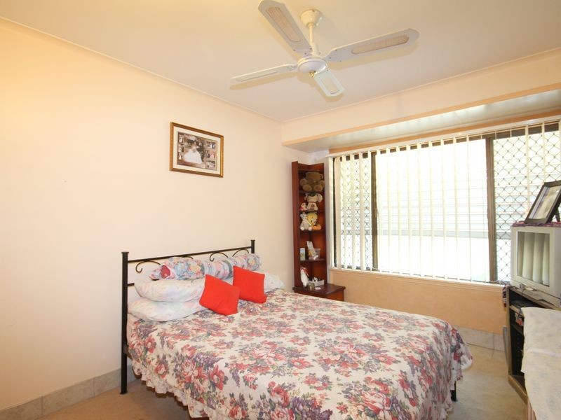 2/15 Galloway Drive, Ashmore QLD 4214