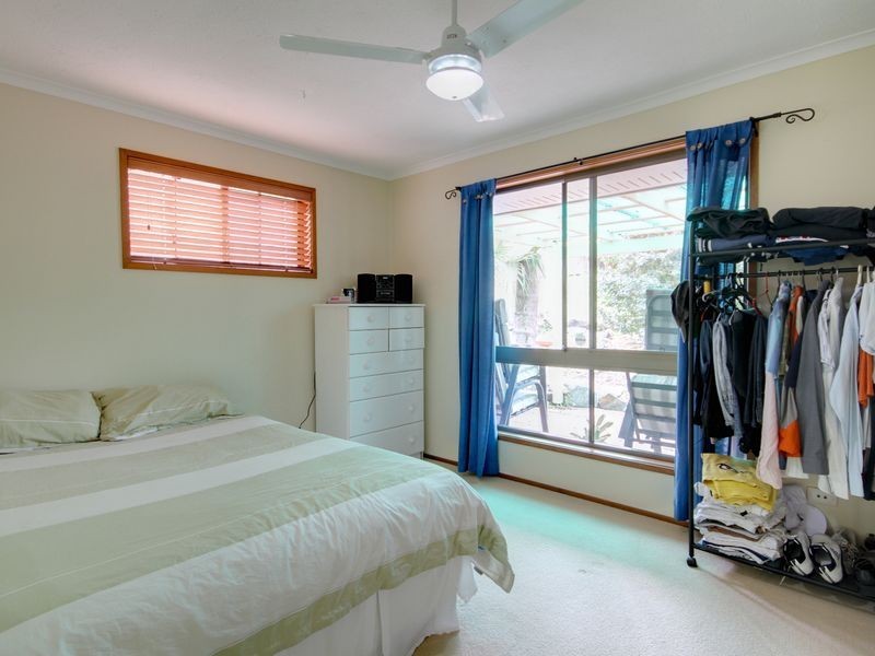 28 Pappas Way, Carrara QLD 4211