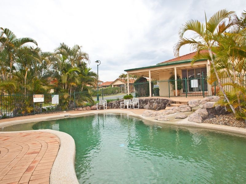 6/152 Palm Meadows Drive, Carrara QLD 4211