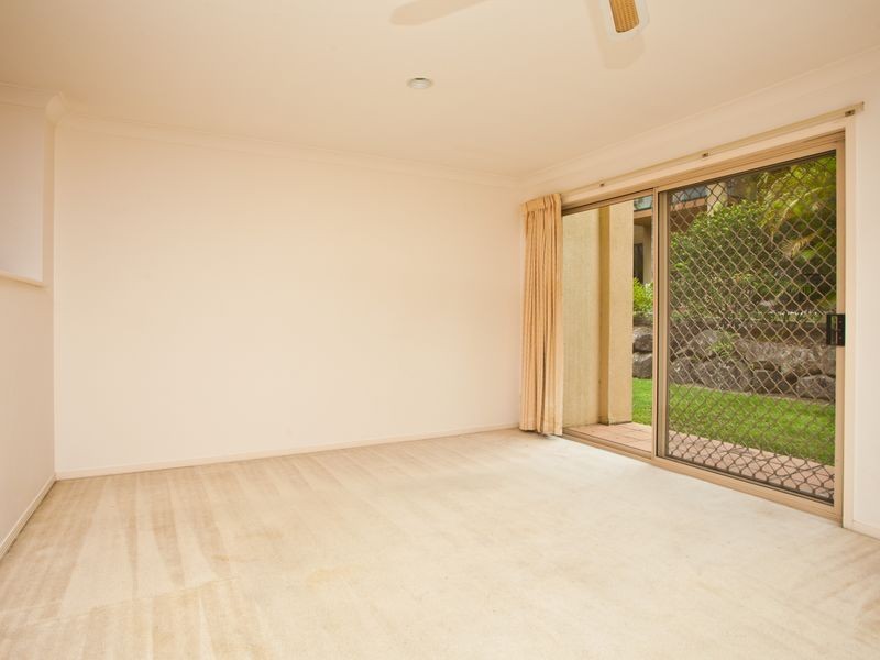 6/152 Palm Meadows Drive, Carrara QLD 4211