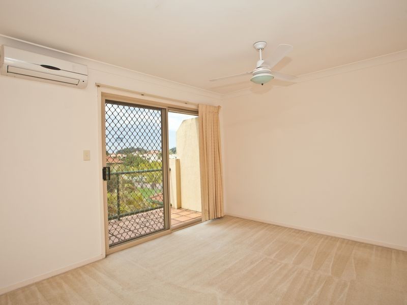 6/152 Palm Meadows Drive, Carrara QLD 4211