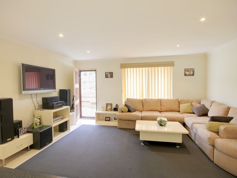 43 Orlando Court, Highland Park QLD 4211